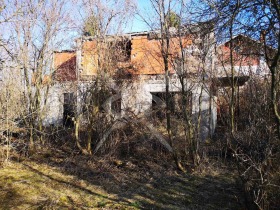 Hus Klenovik, region Pernik 2