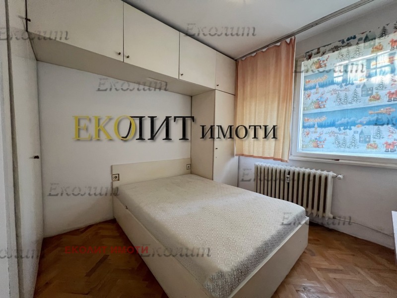 Продава 3-СТАЕН, гр. София, Изток, снимка 5 - Aпартаменти - 49368838