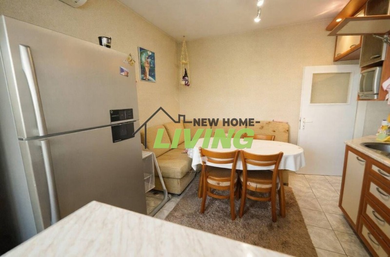 Продава МНОГОСТАЕН, гр. Пловдив, Южен, снимка 3 - Апартаменти - 53450873