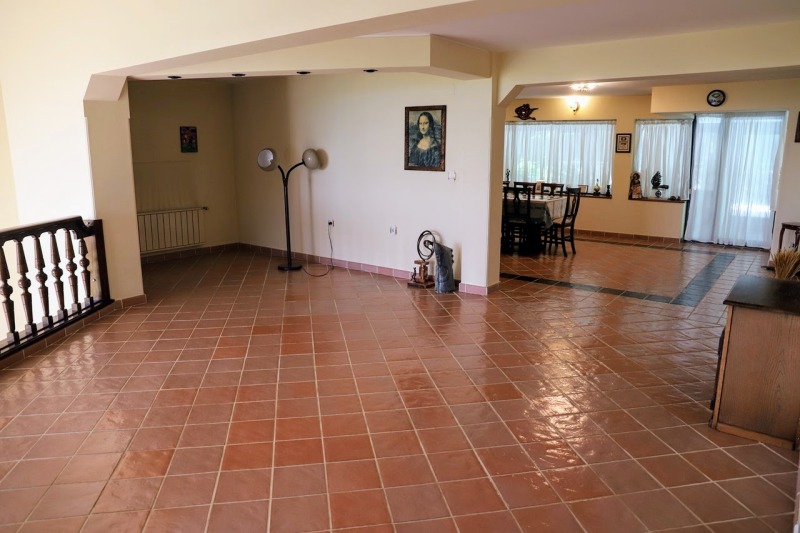 Te koop  Huis Sofia , Gorna banja , 1100 m² | 32882557 - afbeelding [8]