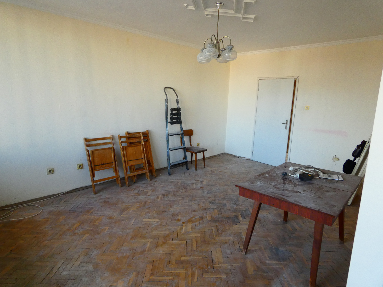 Продава 3-СТАЕН, гр. София, Бъкстон