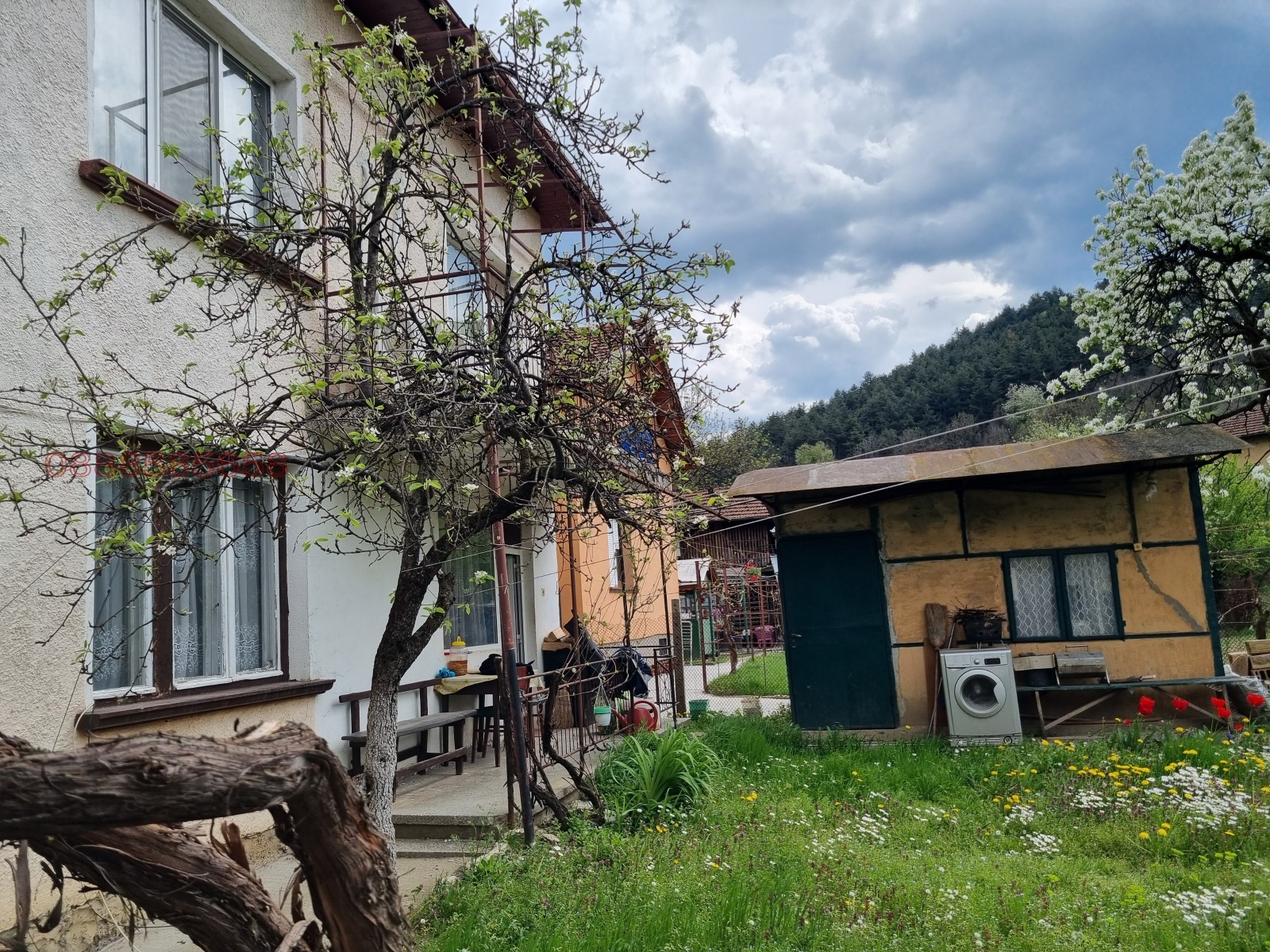 Продава КЪЩА, с. Врачеш, област София област, снимка 2 - Къщи - 54919171