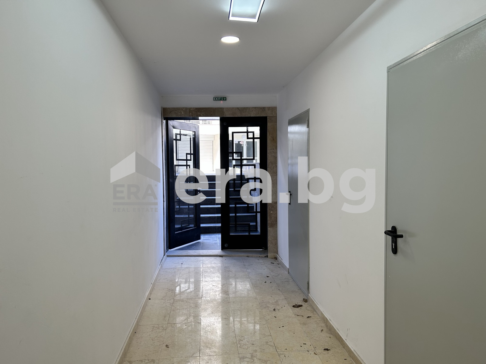Продава БИЗНЕС ИМОТ, гр. Варна, Левски 1, снимка 3 - Други - 51910950