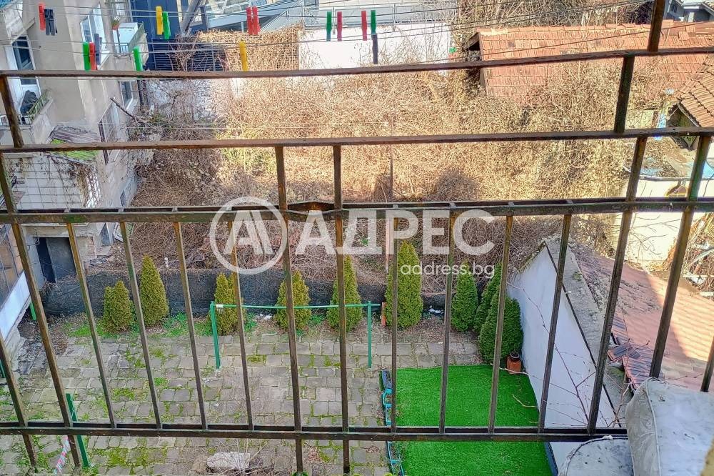 Продава МНОГОСТАЕН, гр. София, Център, снимка 15 - Апартаменти - 56164800