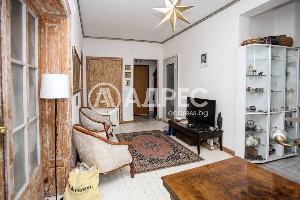 Продава МНОГОСТАЕН, гр. София, Център, снимка 2 - Апартаменти - 56164800