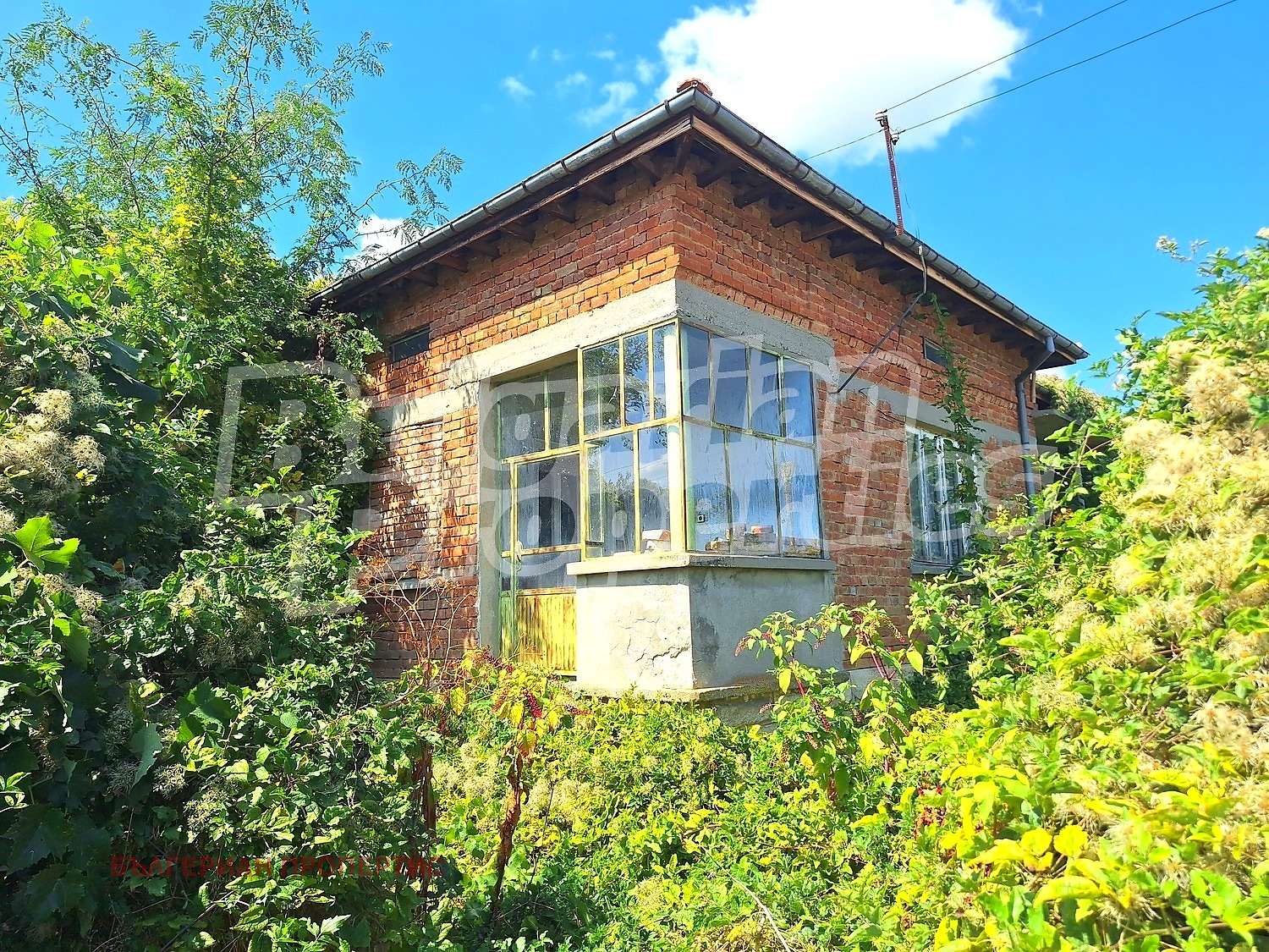 Продава КЪЩА, с. Острица, област Русе