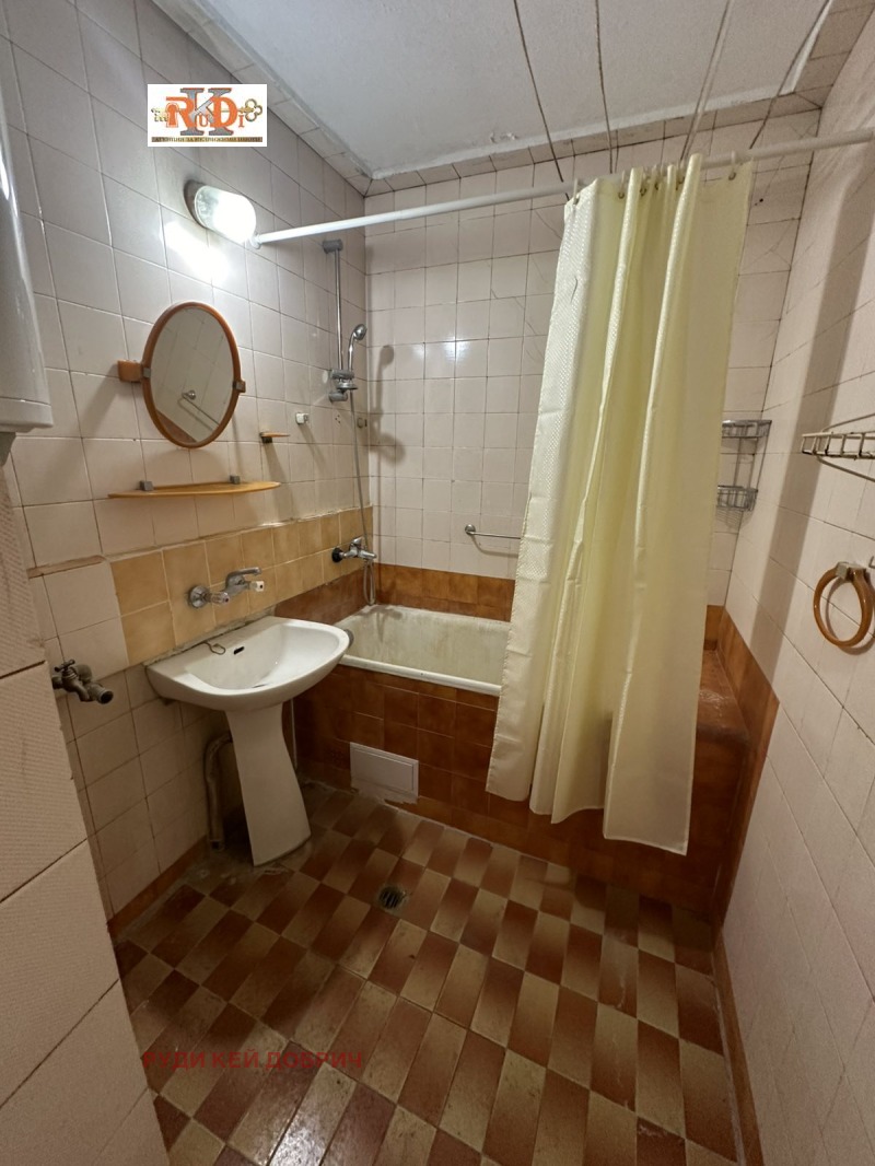 Продава 3-СТАЕН, гр. Добрич, Център, снимка 13 - Апартаменти - 52644834