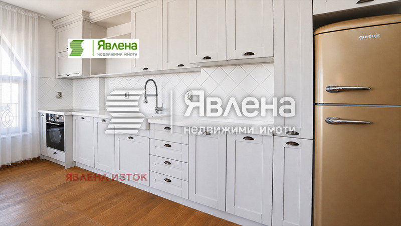 Продава 3-СТАЕН, гр. София, Център, снимка 2 - Апартаменти - 54152307