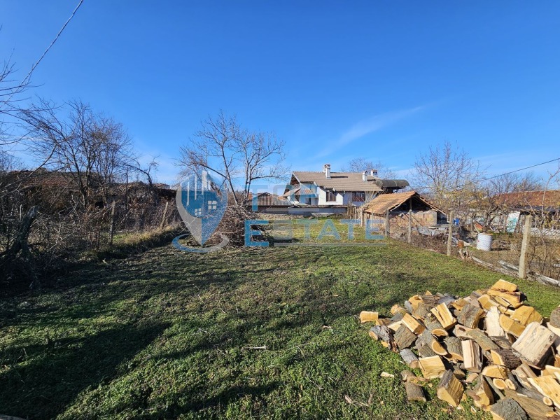 Продава ПАРЦЕЛ в област Велико Търново, гр. Лясковец - 304 кв.м / 15 850 € » 30 999.91 лв., ТОП ЕСТЕЙТ