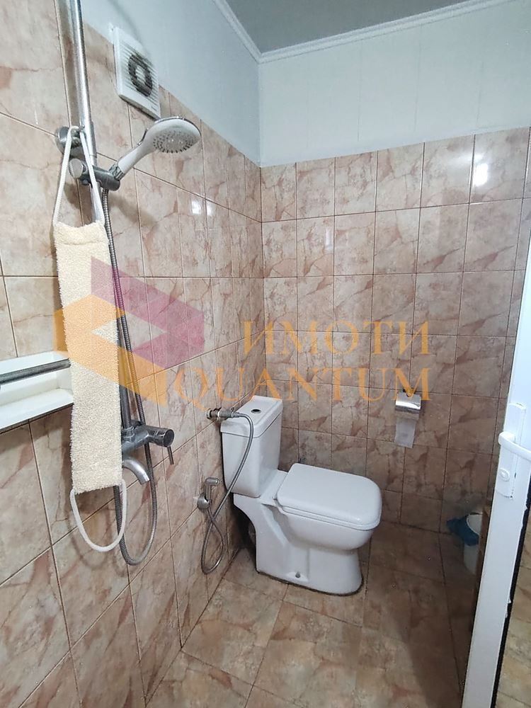 Продава КЪЩА, с. Царевци, област Варна, снимка 15 - Къщи - 48130351