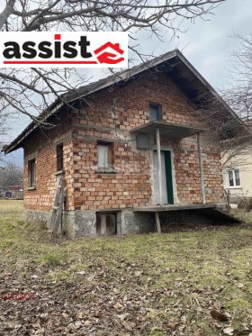 House Zhitusha, region Pernik 1