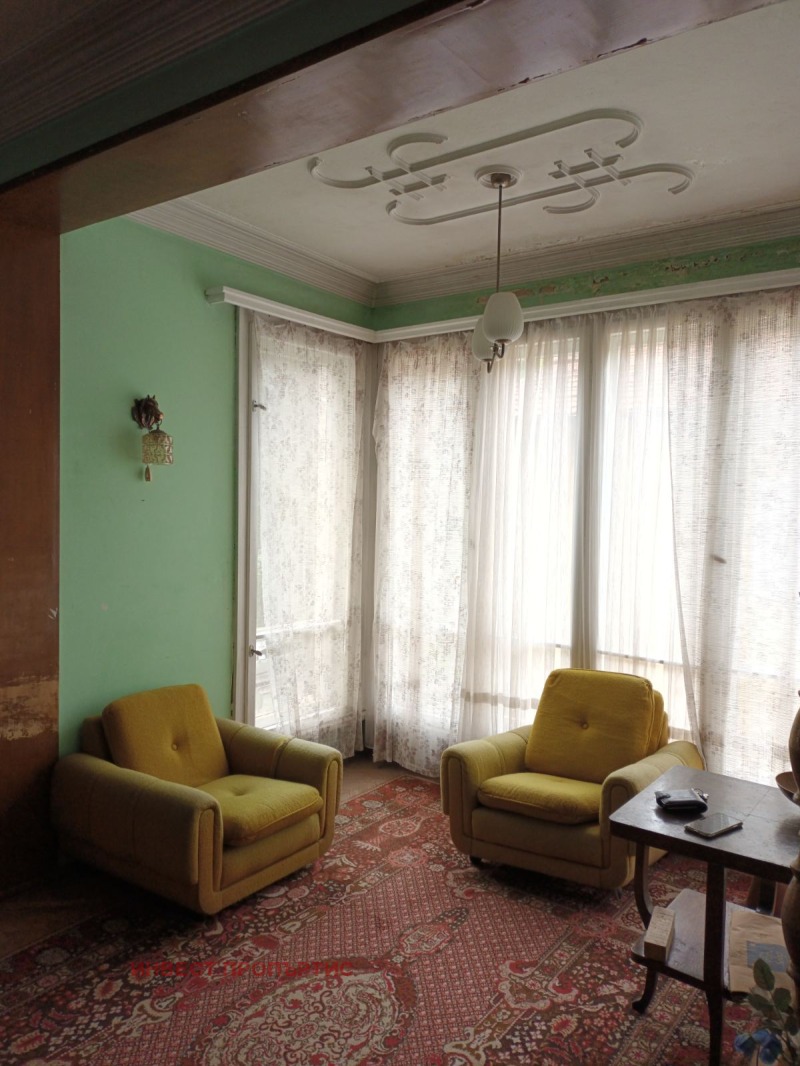 Продава  Етаж от къща град София , Гео Милев , 120 кв.м | 67620200 - изображение [2]