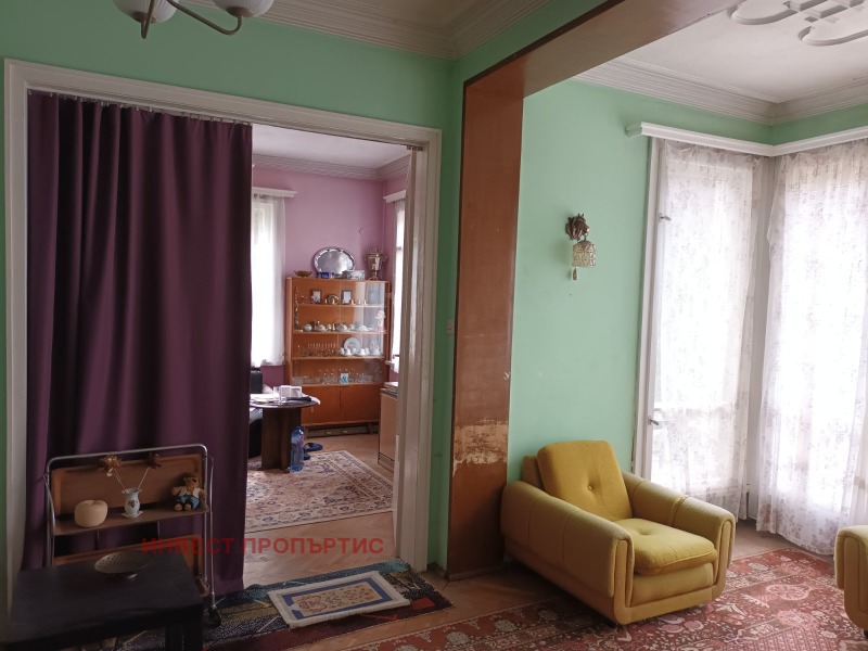 Продава  Етаж от къща град София , Гео Милев , 120 кв.м | 67620200 - изображение [3]