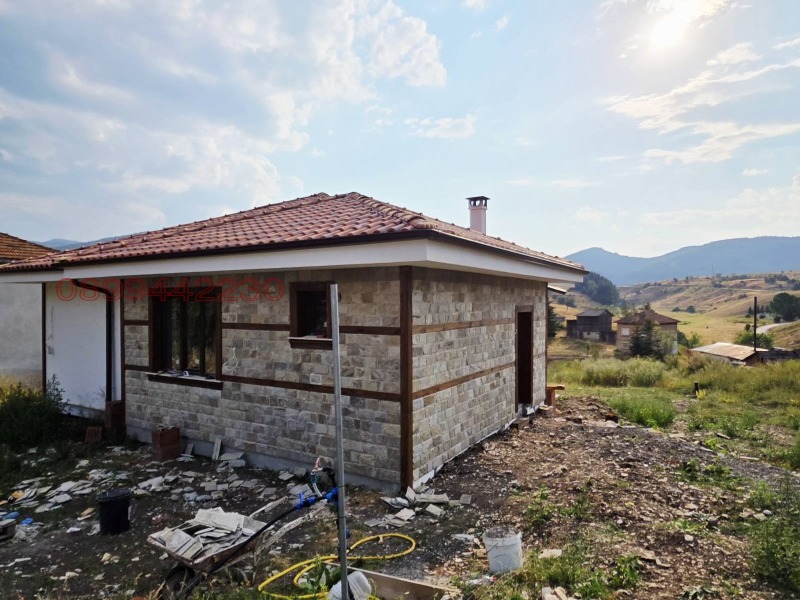 Продава КЪЩА, с. Равногор, област Пазарджик, снимка 2 - Къщи - 52783794