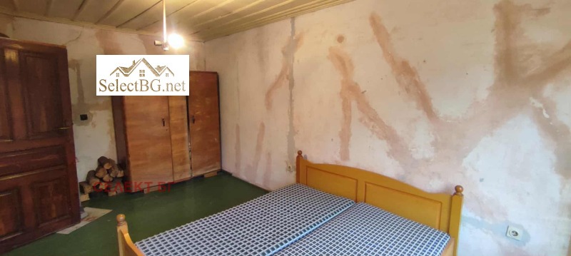 Продава КЪЩА, гр. Дебелец, област Велико Търново, снимка 16 - Къщи - 52494072