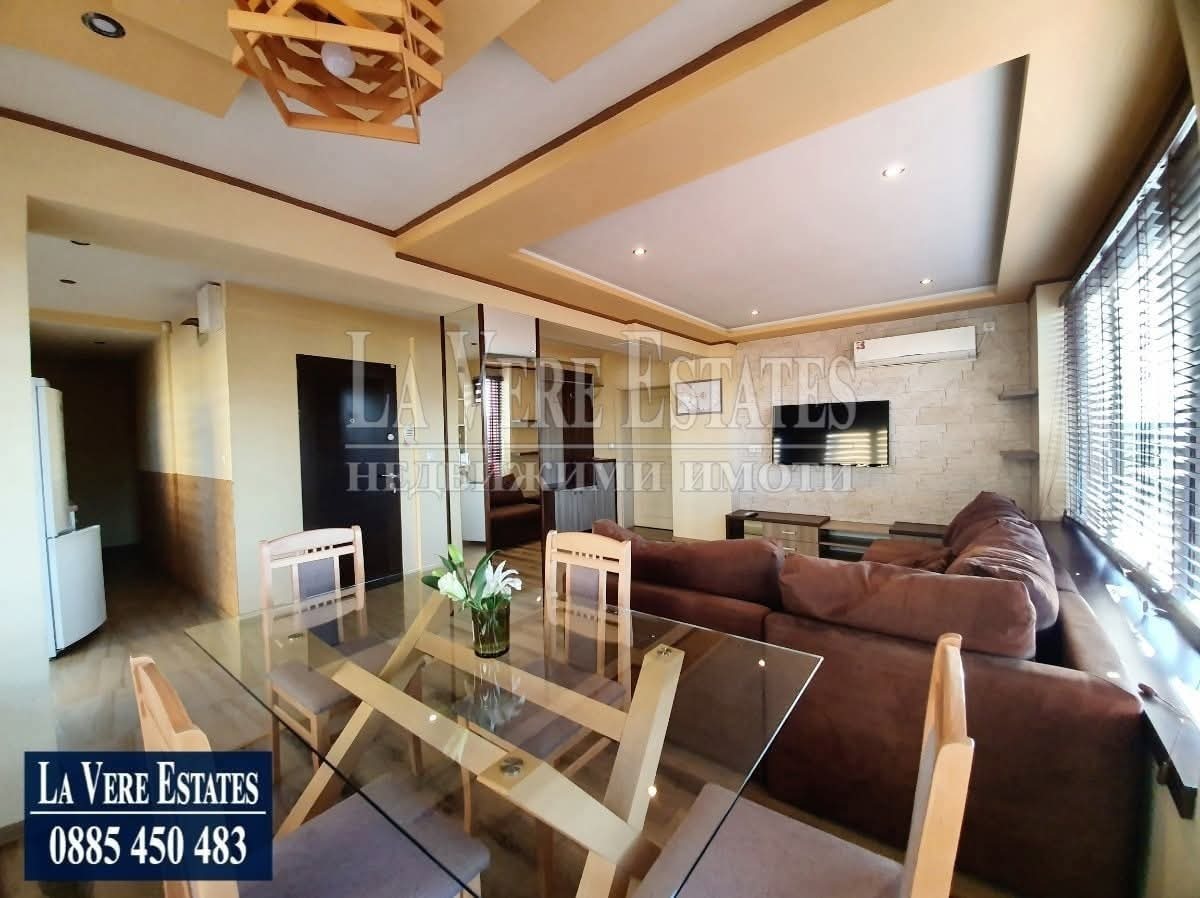 Продава 3-СТАЕН, гр. Русе, Широк център, снимка 2 - Апартаменти - 55993994