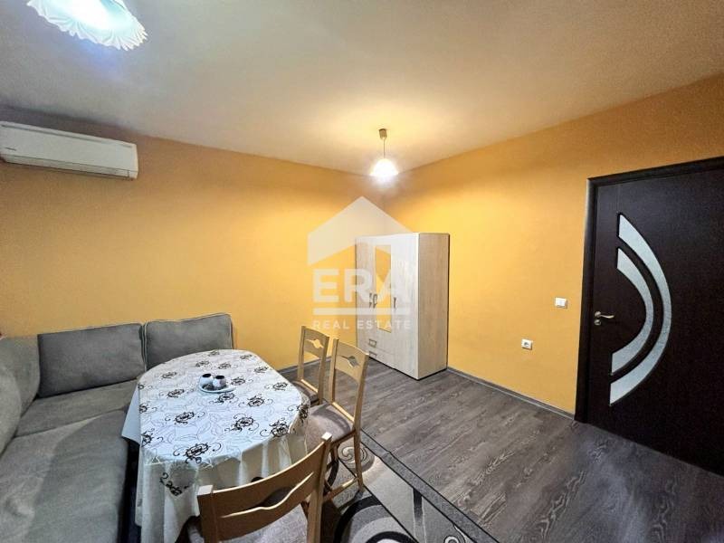 À venda  Estúdio Ruse , Rodina 3 , 58 m² | 21740751