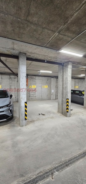 ГАРАЖ, ПАРКОМЯСТО, 18 m2