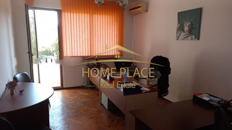 Продава 3-СТАЕН, гр. Варна, Базар Левски, снимка 2 - Aпартаменти - 49303048