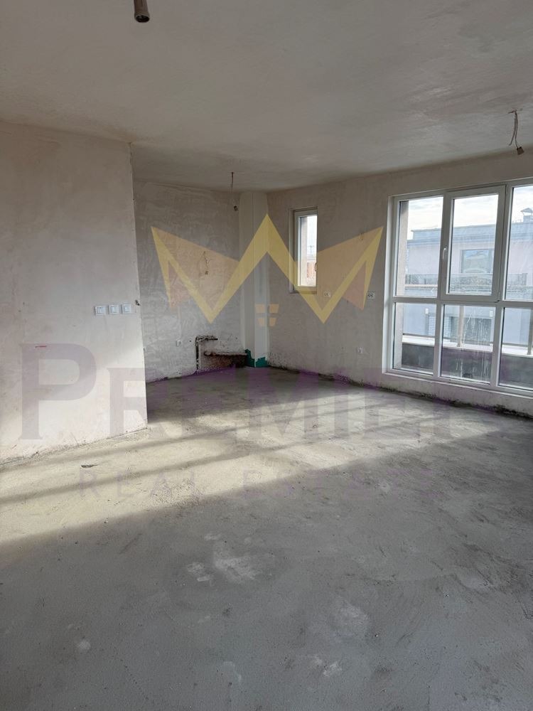 Продава ОФИС, гр. Пловдив, Южен, снимка 1 - Офиси - 54421756