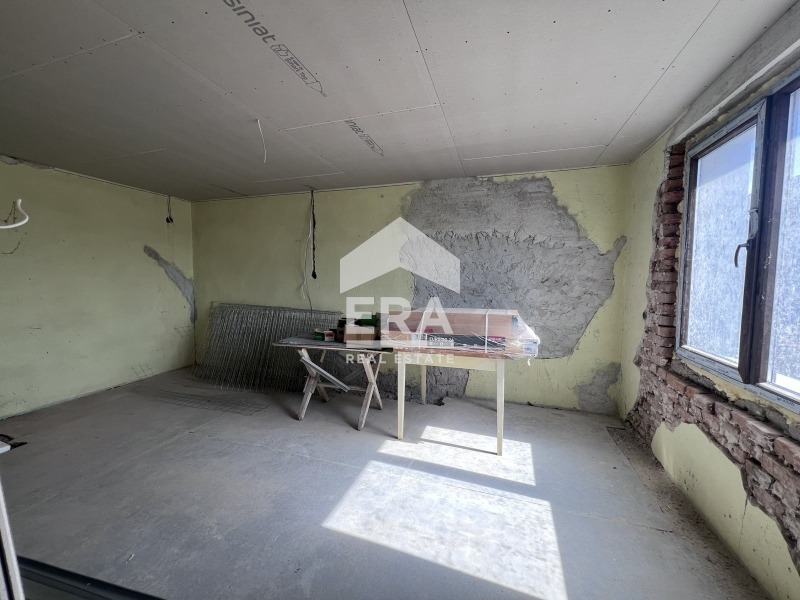 Продава КЪЩА, с. Дичин, област Велико Търново, снимка 4 - Къщи - 56070668