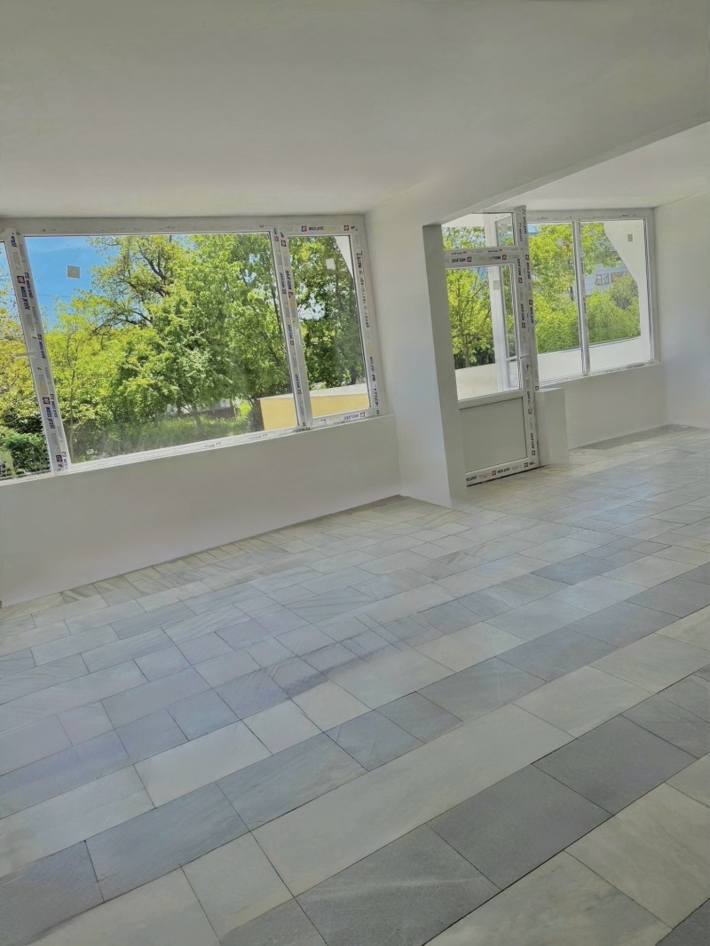 Te koop  Kantoor Sofia , Ljulin 10 , 145 m² | 46459440