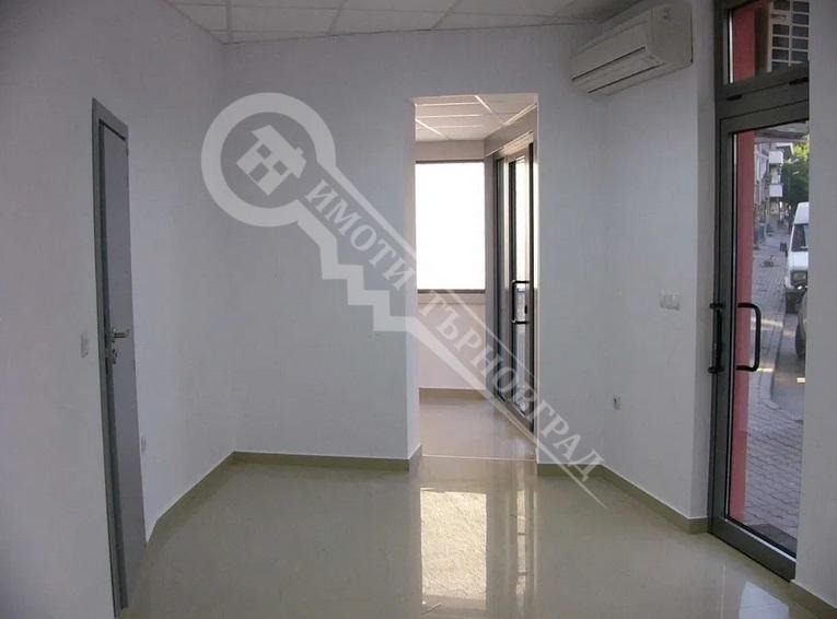 Продава МАГАЗИН, гр. Велико Търново, Център, снимка 4 - Магазини - 54290232