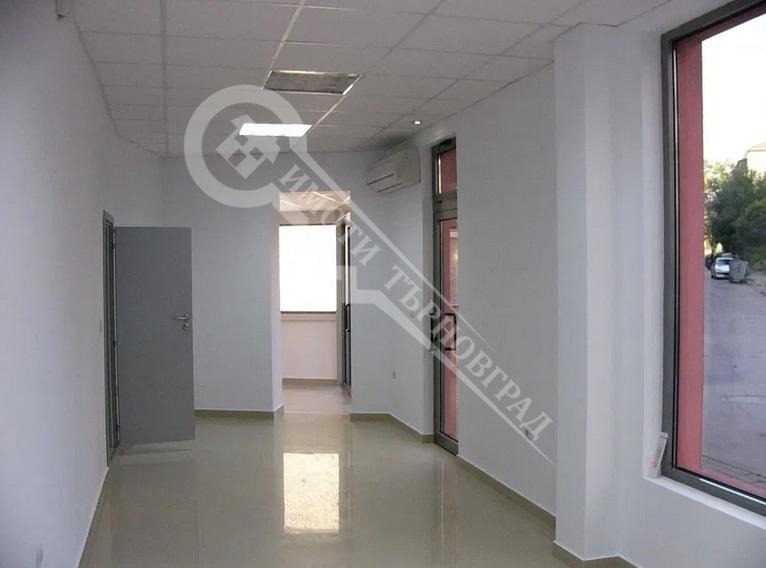 Продава МАГАЗИН, гр. Велико Търново, Център, снимка 2 - Магазини - 54290232