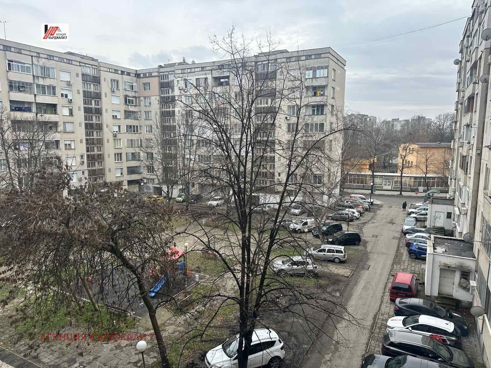 Продава 2-СТАЕН, гр. Кърджали, Център, снимка 8 - Апартаменти - 54404901