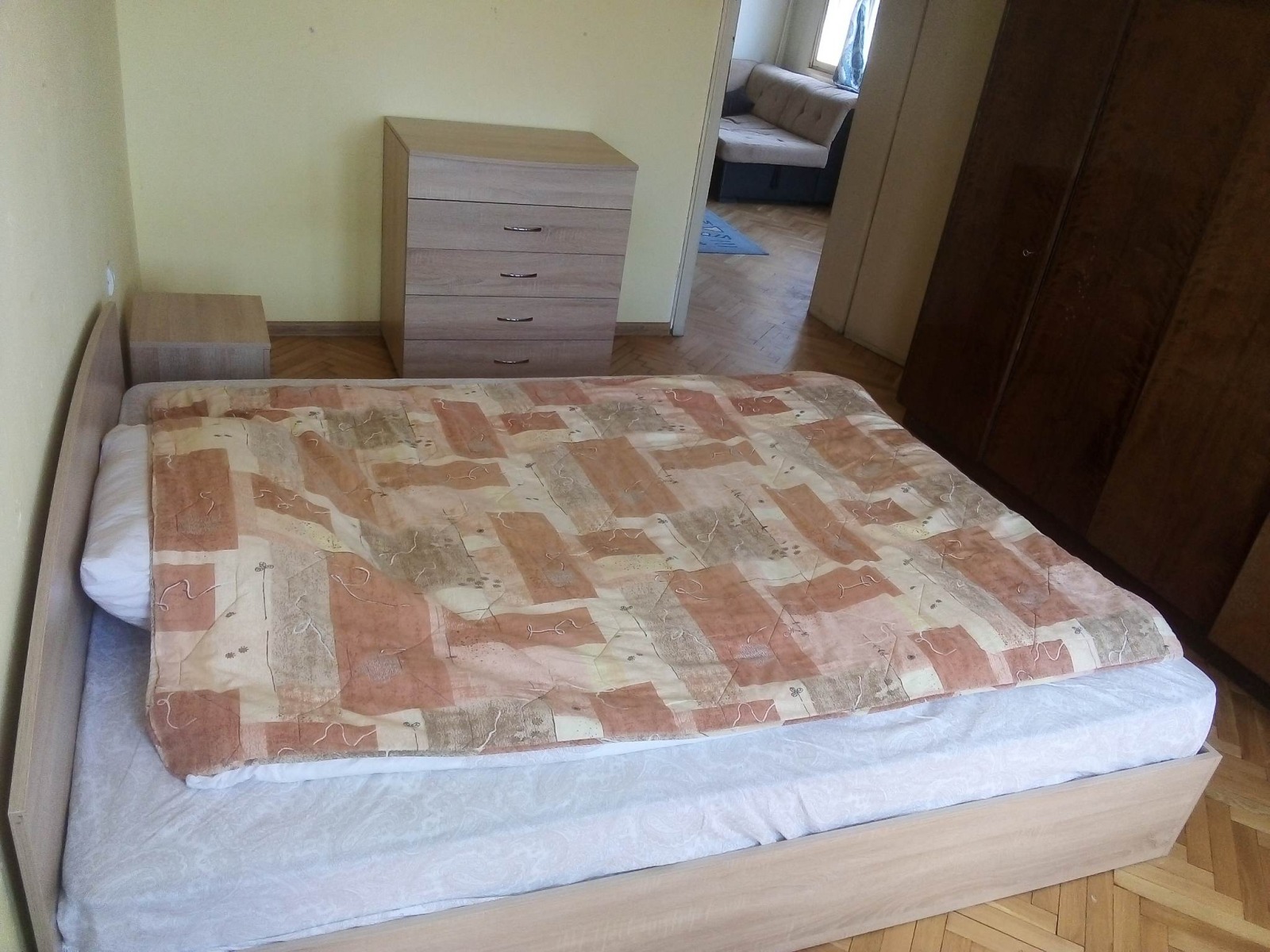 Продава МНОГОСТАЕН, гр. Велико Търново, Център, снимка 4 - Апартаменти - 54188216