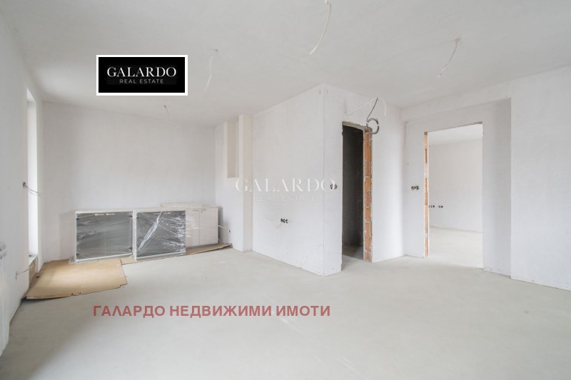 Продава МНОГОСТАЕН, гр. София, Дианабад, снимка 8 - Aпартаменти - 48335592