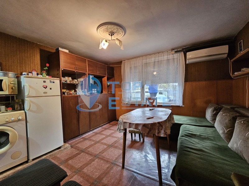 Продава КЪЩА, с. Хаджидимитрово, област Велико Търново, снимка 3 - Къщи - 52455930