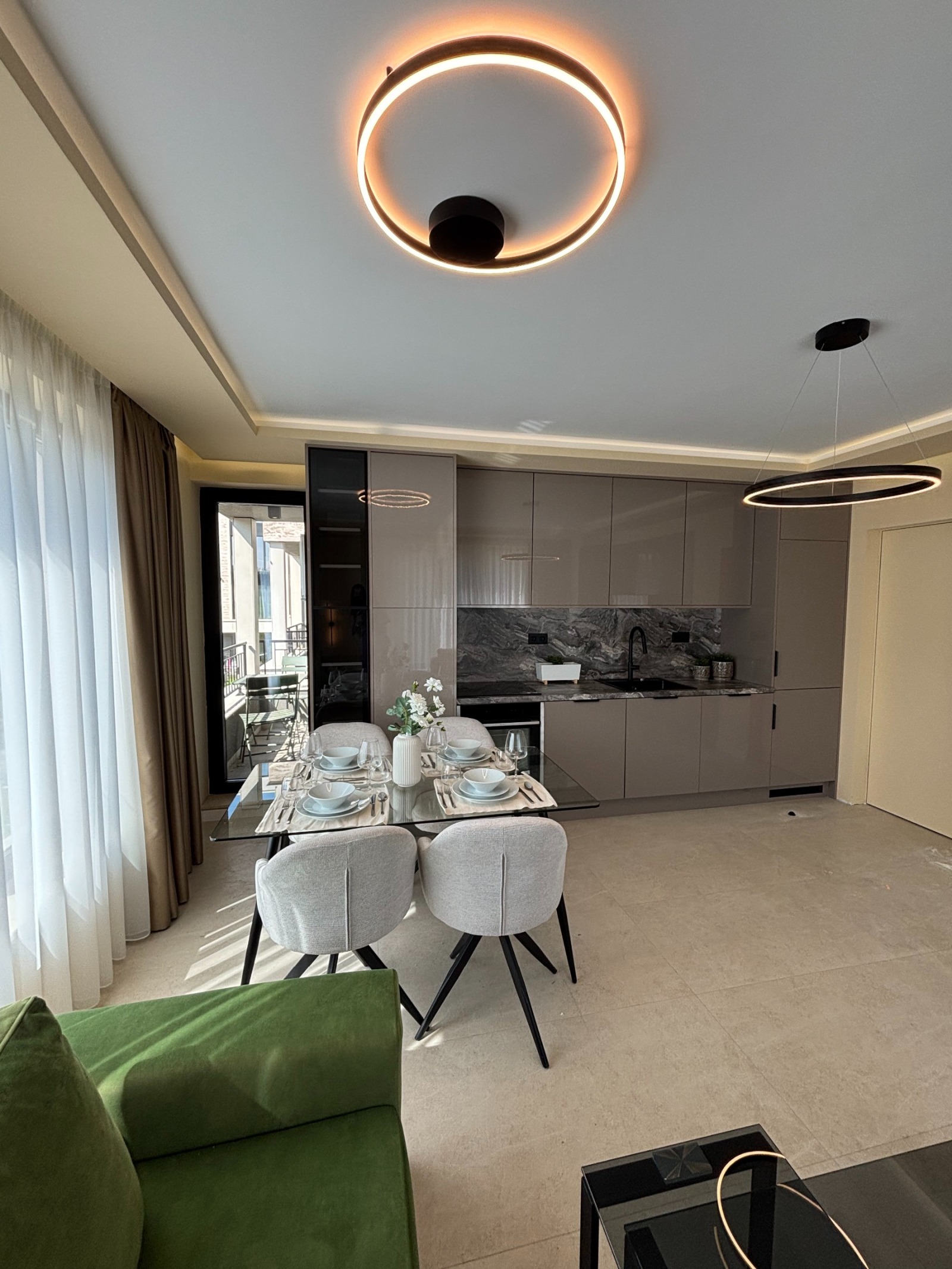 Продава 3-СТАЕН, гр. Пловдив, Христо Смирненски, снимка 2 - Апартаменти - 55405294