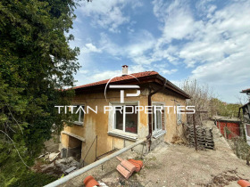 House Zlatitrap, region Plovdiv 14
