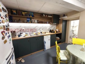 КЪЩА, 75 m2