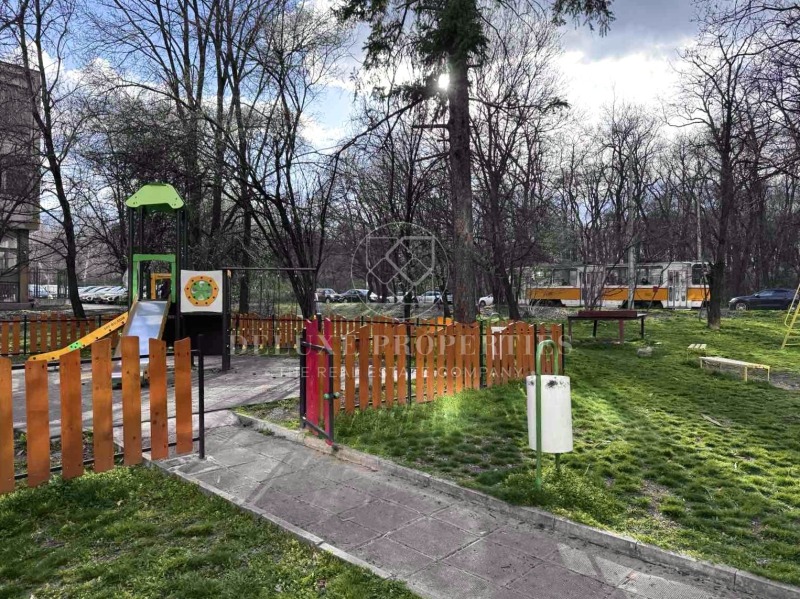 Продава 3-СТАЕН в град София, Лозенец - 86 кв.м / 289 000 € » 565 234.87 лв., ДЕЛУКС ПРОПЪРТИС
