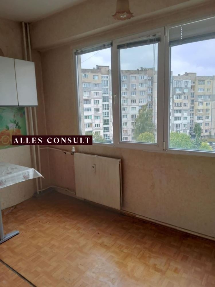 Eladó  Stúdió Sofia , Ljulin 5 , 45 négyzetméter | 20172351 - kép [3]