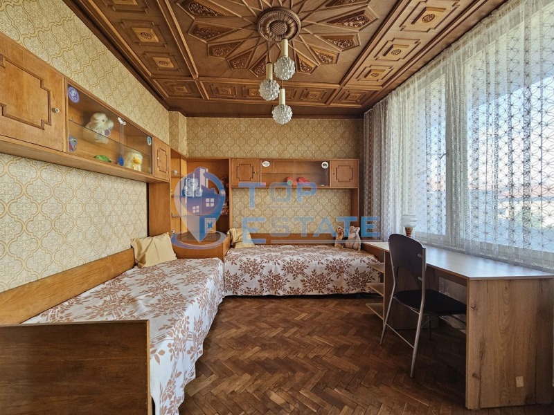 Te koop  2 slaapkamers Veliko Tarnovo , Tsentar , 78 m² | 61071842