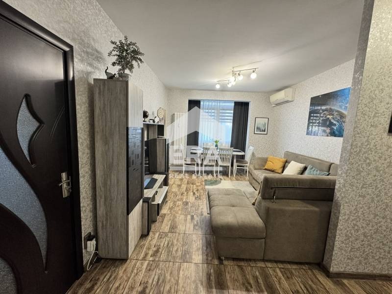 Продава 4-СТАЕН, гр. Варна, Младост 1, снимка 3 - Апартаменти - 52871707