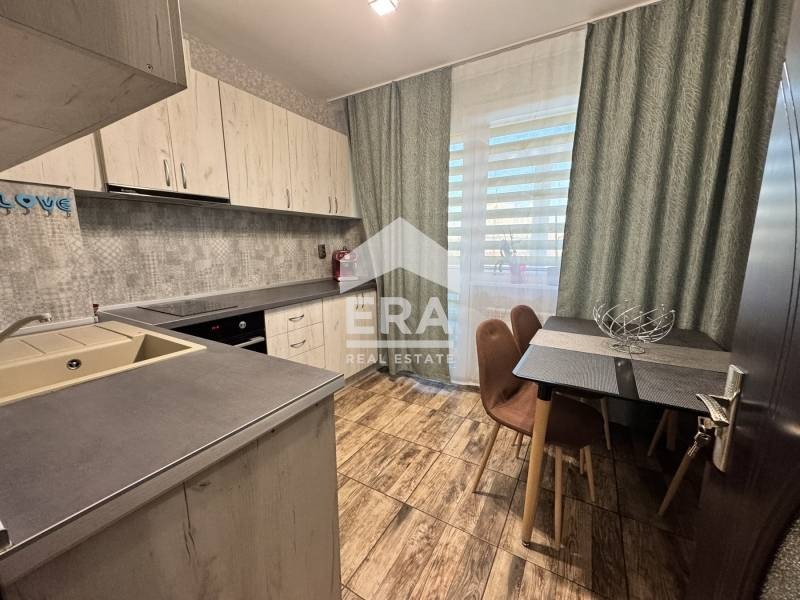 Продава 4-СТАЕН, гр. Варна, Младост 1, снимка 8 - Апартаменти - 52871707