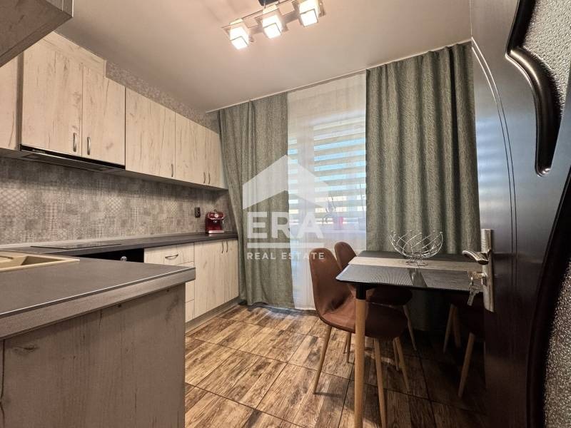 Продава 4-СТАЕН, гр. Варна, Младост 1, снимка 7 - Апартаменти - 52871707