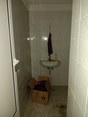 Geschäft Owtscha kupel 1, Sofia 6