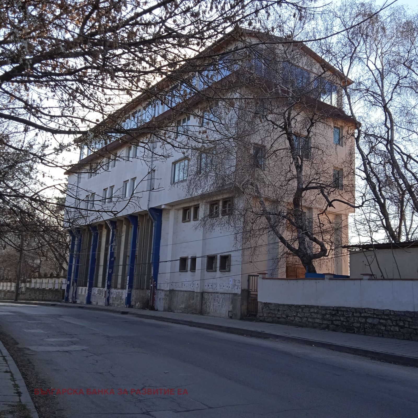 Продава ХОТЕЛ, гр. Лом, област Монтана, снимка 3 - Хотели - 56731516