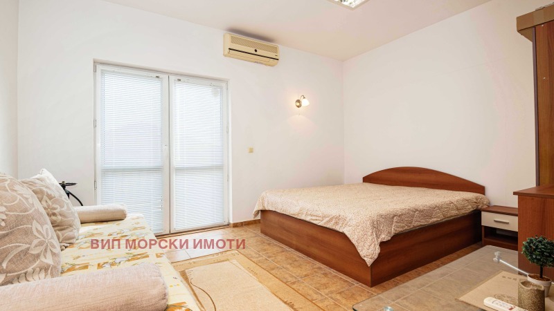 Продава КЪЩА, с. Лъка, област Бургас, снимка 8 - Къщи - 52523341