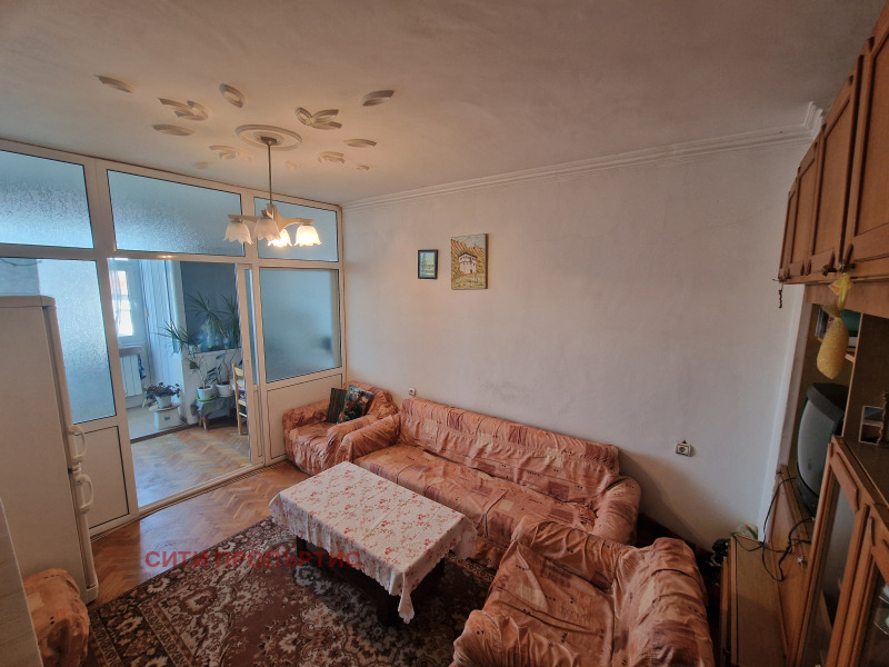 Продава МНОГОСТАЕН в град Благоевград, Орлова чука - 92 кв.м / 76 300 € » 149 229.83 лв., СИТИ ПРОПЪРТИС