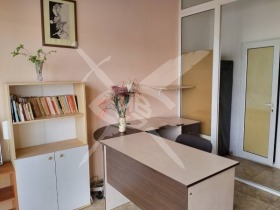 Oficina Izgrev, Burgas