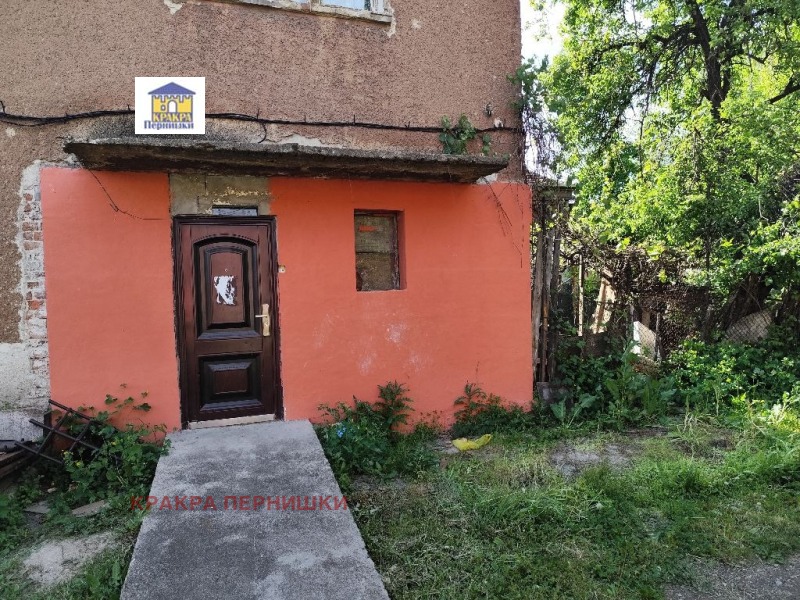 À vendre  1 chambre Pernik , Tvardi livadi , 57 m² | 47025321