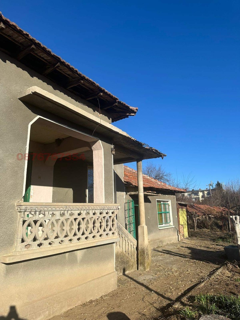 Продава КЪЩА, с. Каменец, област Плевен