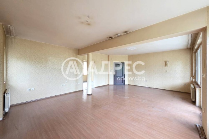 Продава  Къща град София , Надежда 1 , 421 кв.м | 88783788 - изображение [8]