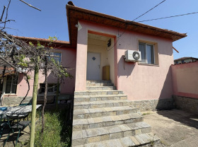 Продава къща област Пловдив с. Ръжево Конаре - [1] 